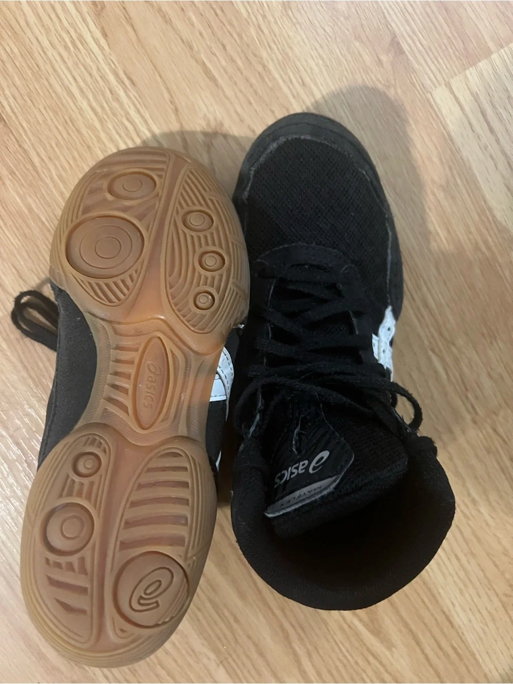 ASICS mat flex wrestling shoes
